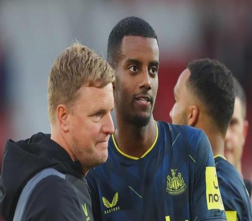 埃迪豪：伊薩克選擇罷賽的那一刻，是我們師徒關(guān)系的轉(zhuǎn)折點(diǎn)