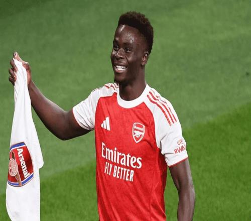 薩卡：亨利今天早上還給我發(fā)過消息，他一直在鼓勵我